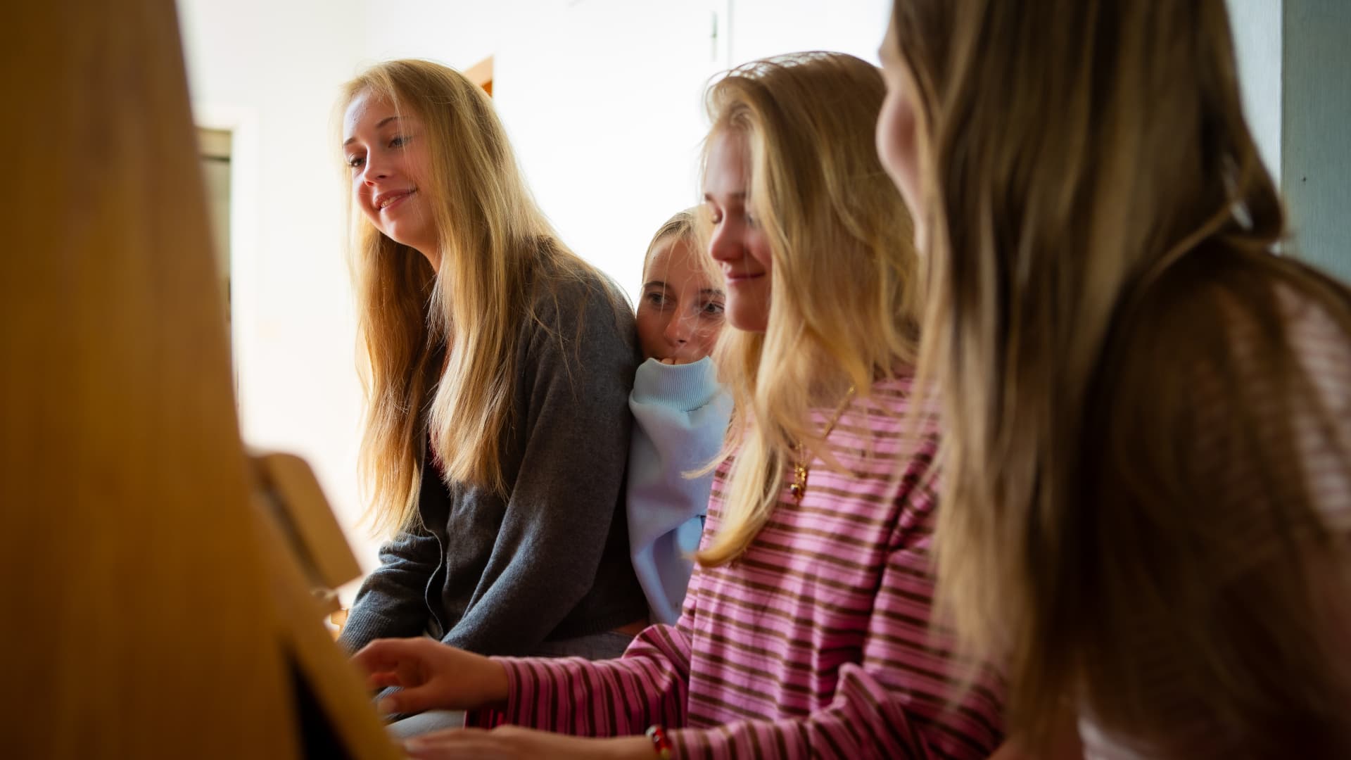 Deltagare sjunger tillsammans